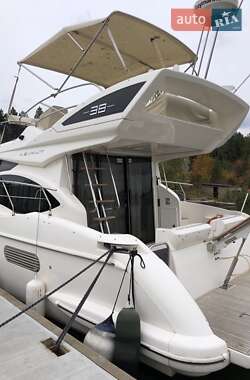 Моторная яхта Azimut Flybridge-Range 2011 в Киеве