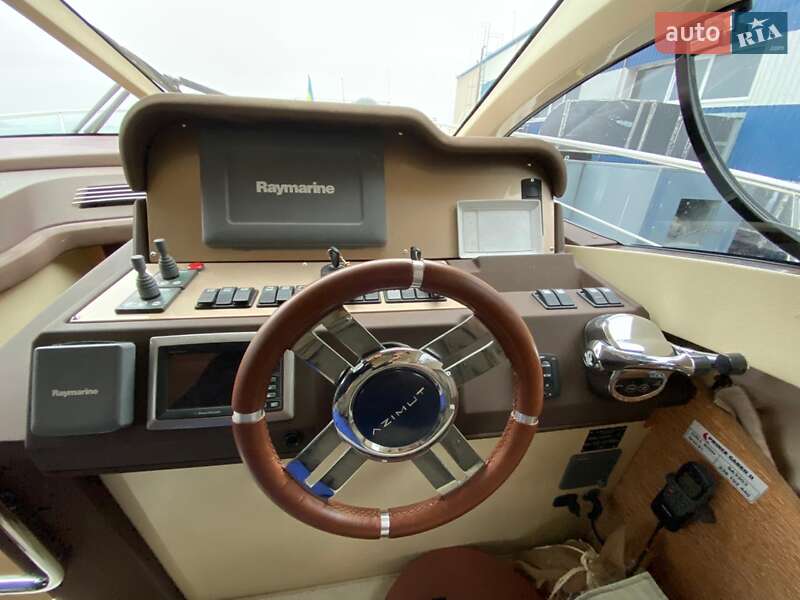 Моторная яхта Azimut Flybridge-Range 2011 в Киеве