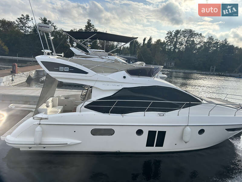 Моторна яхта Azimut Flybridge-Range 2011 в Києві фото 5 Моторна яхта Azimut Flybridge-Range 2011 в Києві