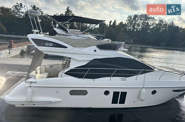 Моторна яхта Azimut Flybridge-Range 2011 в 