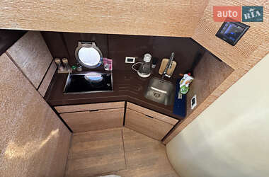 Моторна яхта Azimut Flybridge-Range 2011 в 
