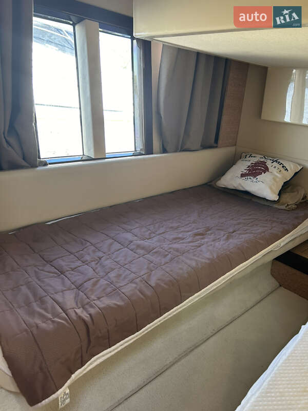 Моторна яхта Azimut Flybridge-Range 2011 в Києві фото 66 Моторна яхта Azimut Flybridge-Range 2011 в Києві