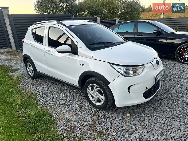2018 Baic EC3, VIN LNBSCB3FXJW230643:plate — photo 1 (autoria)