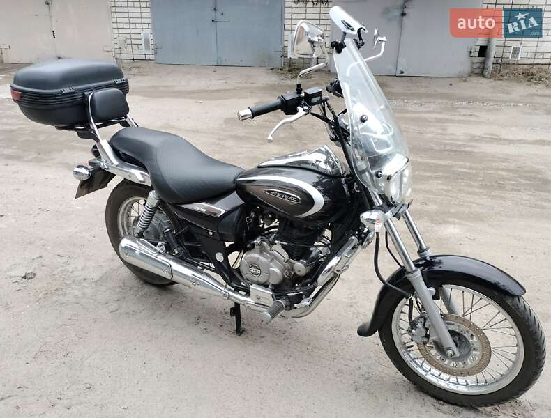 Bajaj Avenger 2019