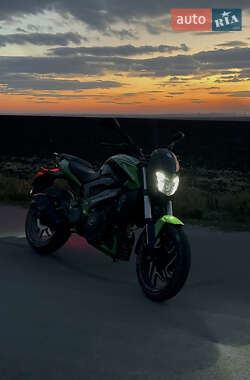 Мотоцикл Без обтекателей (Naked bike) Bajaj Dominar 400 2019 в 