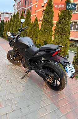 Мотоцикл Без обтекателей (Naked bike) Bajaj Dominar 400 2019 в 