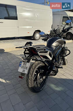 Мотоцикл Спорт-туризм Bajaj Dominar 400 2023 в 