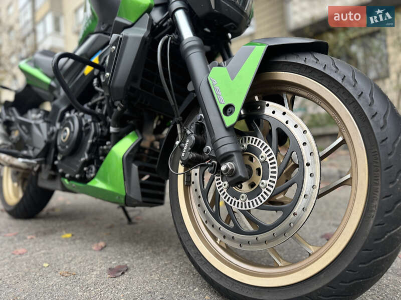 Мотоцикл Без обтекателей (Naked bike) Bajaj Dominar 400 2018 в Киеве фото 2 Мотоцикл Без обтекателей (Naked bike) Bajaj Dominar 400 2018 в Киеве
