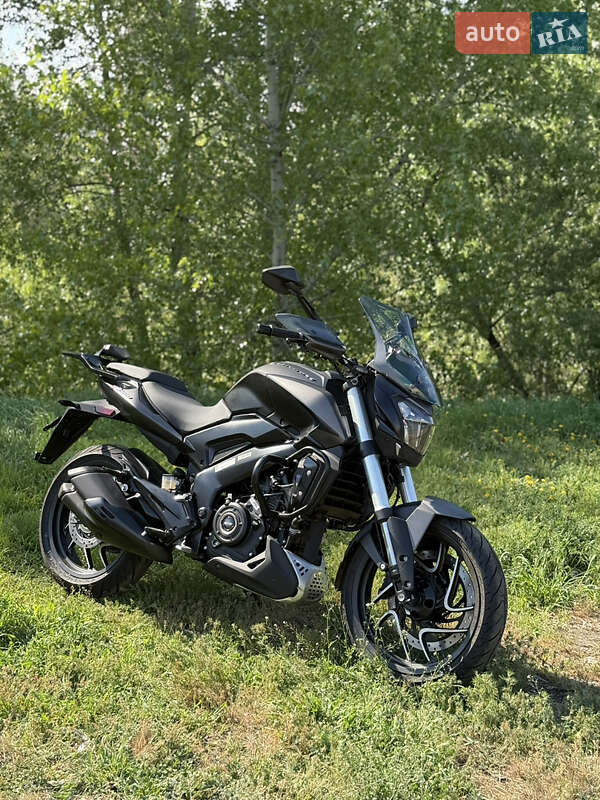 Мотоцикл Без обтекателей (Naked bike) Bajaj Dominar D400 2024 в Киеве