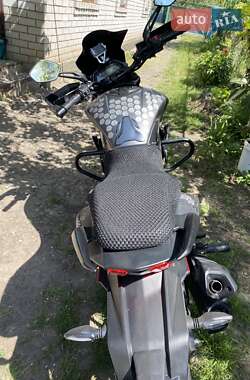 Мотоцикл Без обтекателей (Naked bike) Bajaj Dominar D400 2023 в 