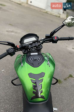 Мотоцикл Без обтекателей (Naked bike) Bajaj Dominar D400 2019 в 