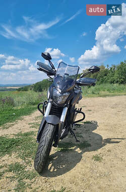 Мотоцикл Без обтекателей (Naked bike) Bajaj Dominar D400 2024 в 