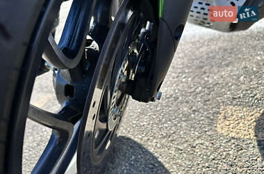 Мотоцикл Без обтекателей (Naked bike) Bajaj Dominar D400 2023 в 