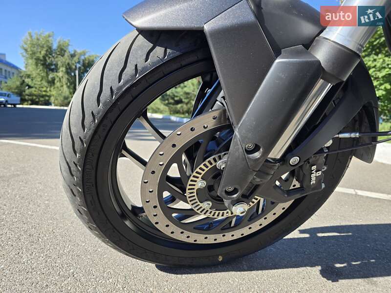 Мотоцикл Без обтекателей (Naked bike) Bajaj Dominar D400 2024 в Киеве