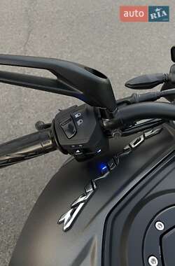 Мотоцикл Без обтекателей (Naked bike) Bajaj Dominar D400 2020 в 
