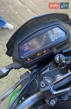 Мотоцикл Классик Bajaj Dominar D400 2021 в 