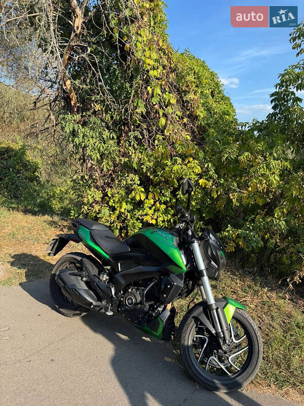 Мотоцикл Без обтекателей (Naked bike) Bajaj Dominar D400 2021 в Киеве