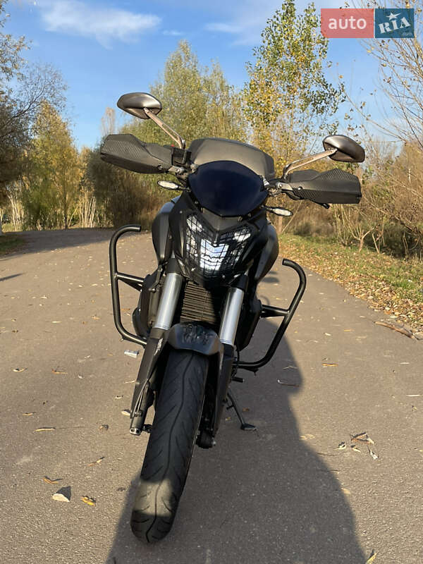 Мотоцикл Без обтекателей (Naked bike) Bajaj Dominar D400 2019 в Киеве фото 2 Мотоцикл Без обтекателей (Naked bike) Bajaj Dominar D400 2019 в Киеве