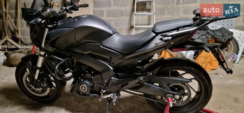 Мотоцикл Без обтекателей (Naked bike) Bajaj Dominar D400 2023 в Харькове