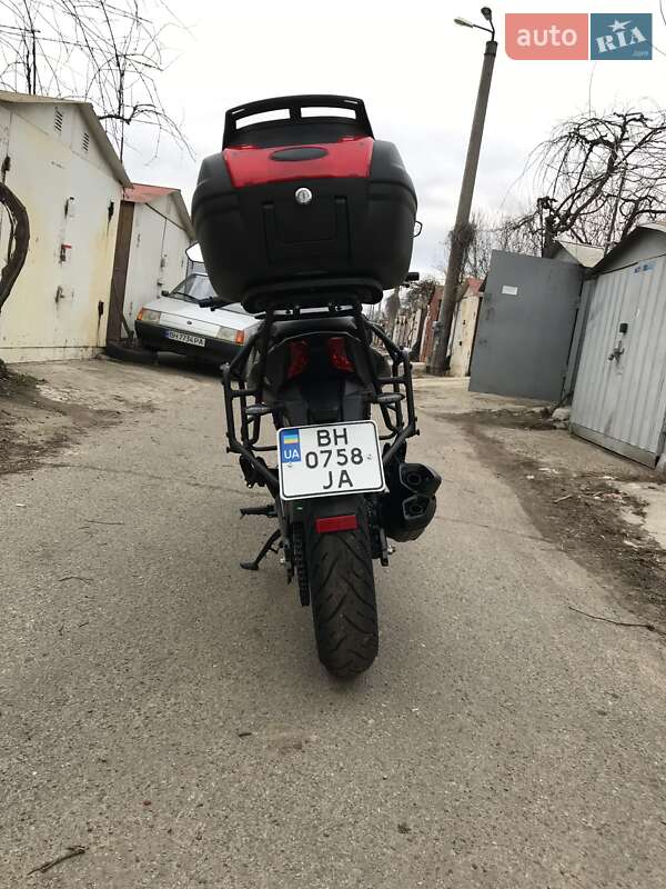 Мотоцикл Без обтекателей (Naked bike) Bajaj Dominar D400 2021 в Одессе