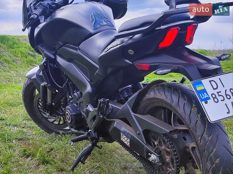 Bajaj Dominar D400 2022
