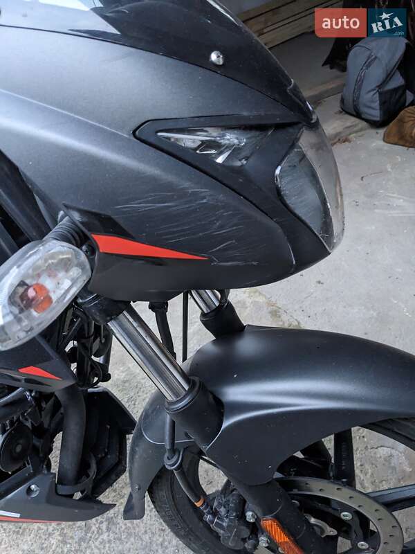 Мотоцикл Спорт-туризм Bajaj Pulsar 180 2024 в Буську