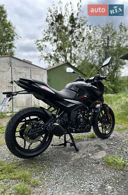Мотоцикл Без обтекателей (Naked bike) Bajaj Pulsar N250 2024 в 