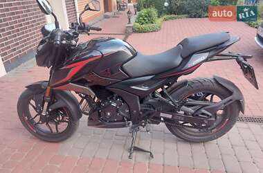 Спортбайк Bajaj Pulsar N250 2024 в 