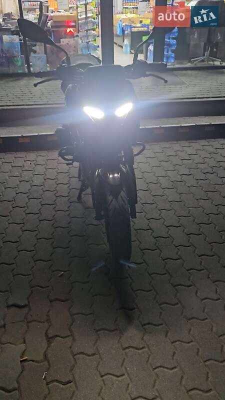 Bajaj Pulsar N250 2024