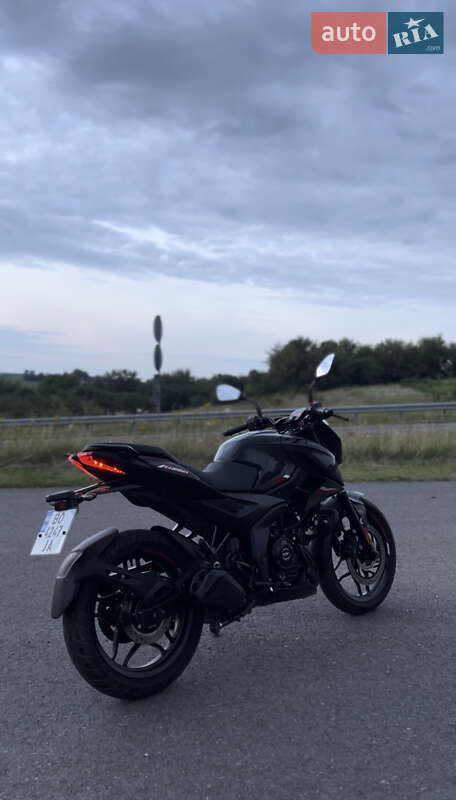 Мотоцикл Классик Bajaj Pulsar N250 2024 в Тернополе фото 5 Мотоцикл Классик Bajaj Pulsar N250 2024 в Тернополе