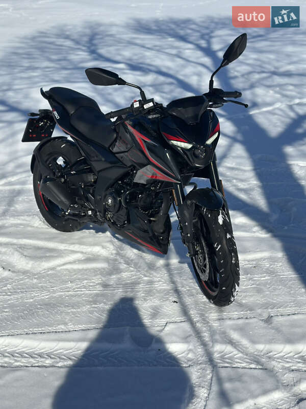 Bajaj Pulsar N250 2024
