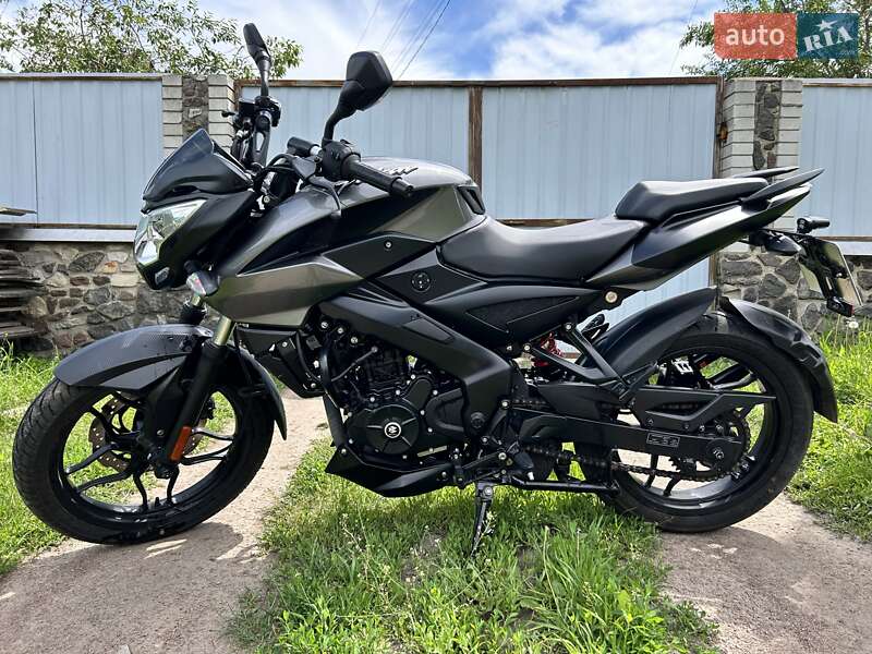 Bajaj Pulsar NS200 2023