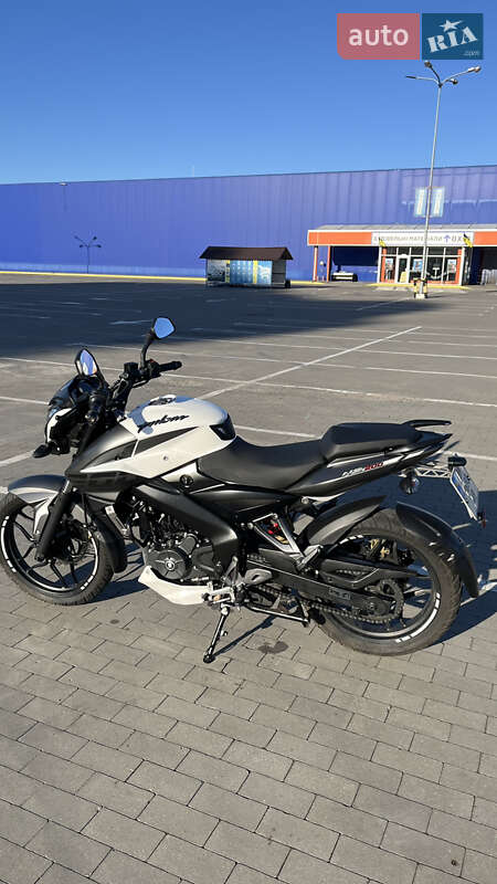 Мотоцикл Без обтекателей (Naked bike) Bajaj Pulsar NS200 2019 в Сумах
