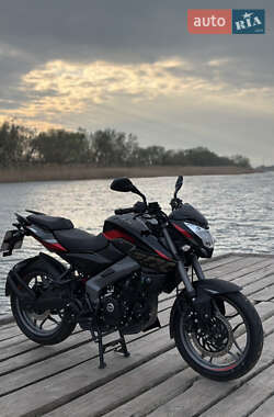 Мотоцикл Без обтекателей (Naked bike) Bajaj Pulsar NS200 2024 в 
