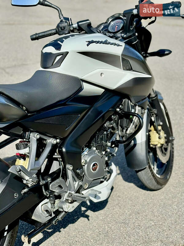 Мотоцикл Без обтекателей (Naked bike) Bajaj Pulsar NS200 2019 в Запорожье