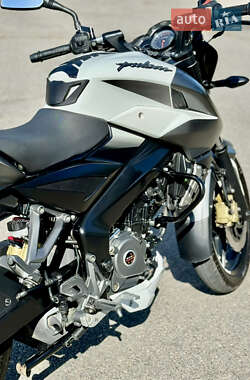 Мотоцикл Без обтекателей (Naked bike) Bajaj Pulsar NS200 2019 в 