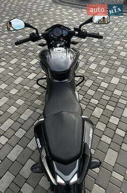 Мотоцикл Спорт-туризм Bajaj Pulsar NS200 2023 в 