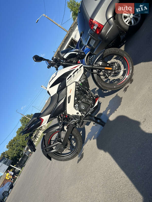 Мотоцикл Спорт-туризм Bajaj Pulsar NS200 2023 в Чернигове