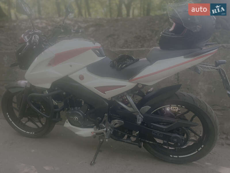 Bajaj Pulsar NS200 2019