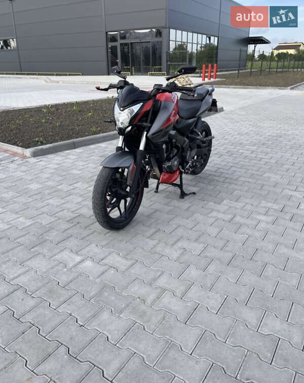 Спортбайк Bajaj Pulsar NS200 2017 в Ровно