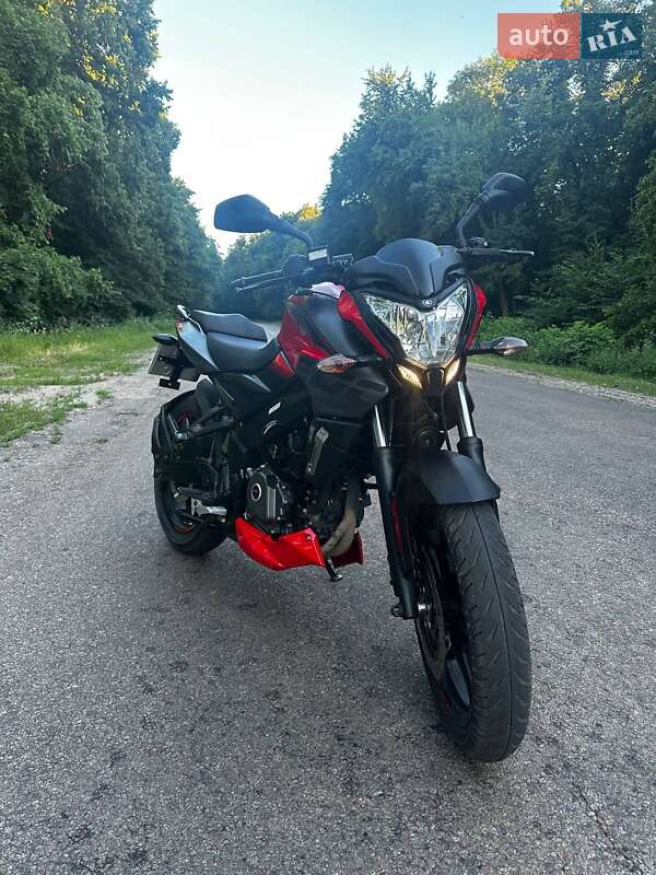 Мотоцикл Спорт-туризм Bajaj Pulsar NS200 2021 в 