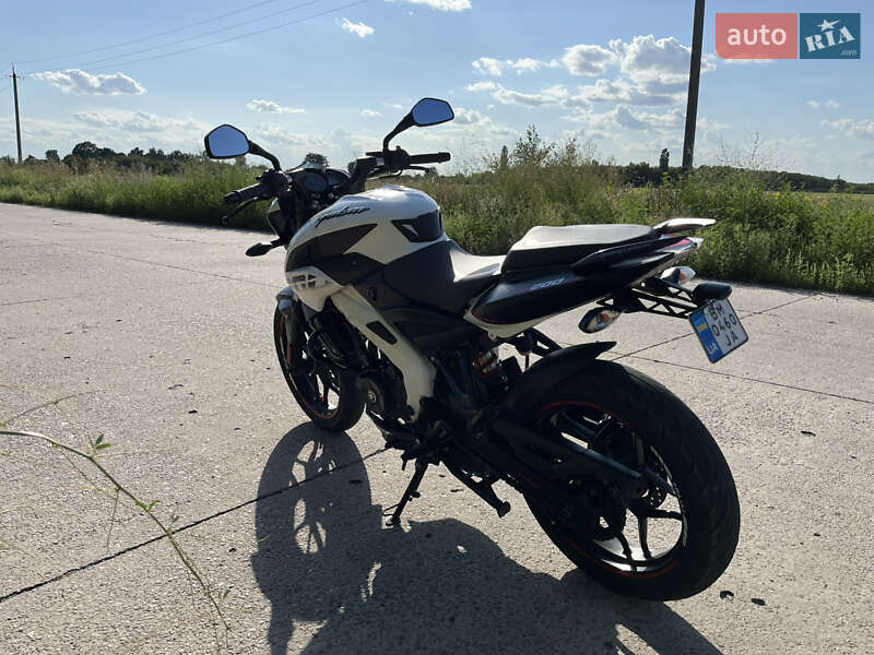 Мотоцикл Без обтікачів (Naked bike) Bajaj Pulsar NS200 2023 в Сумах