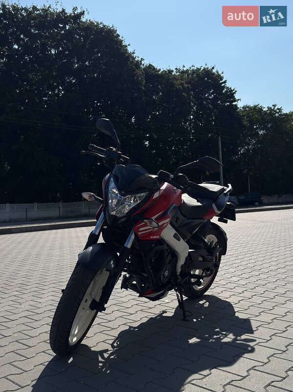 Bajaj Pulsar NS200 2021