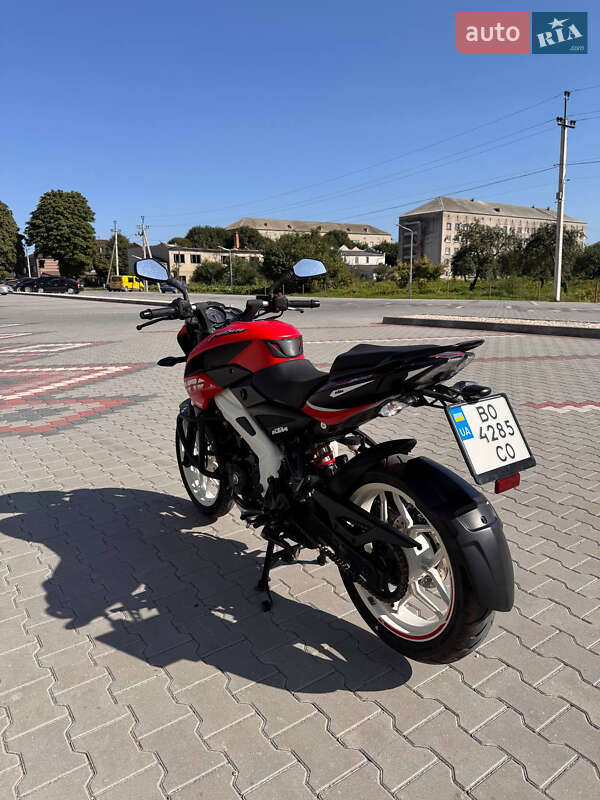 Мотоцикл Классік Bajaj Pulsar NS200 2021 в Теофіполі