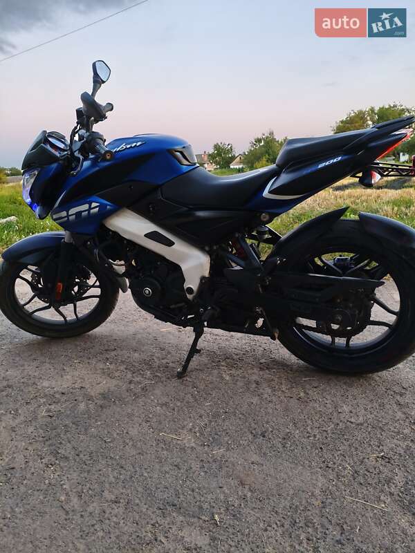 Мотоцикл Без обтекателей (Naked bike) Bajaj Pulsar NS200 2022 в Ровно