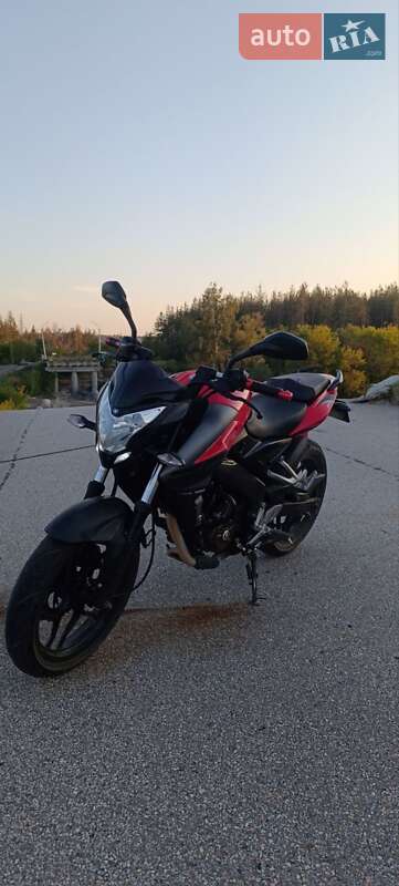 Bajaj Pulsar NS200 2017