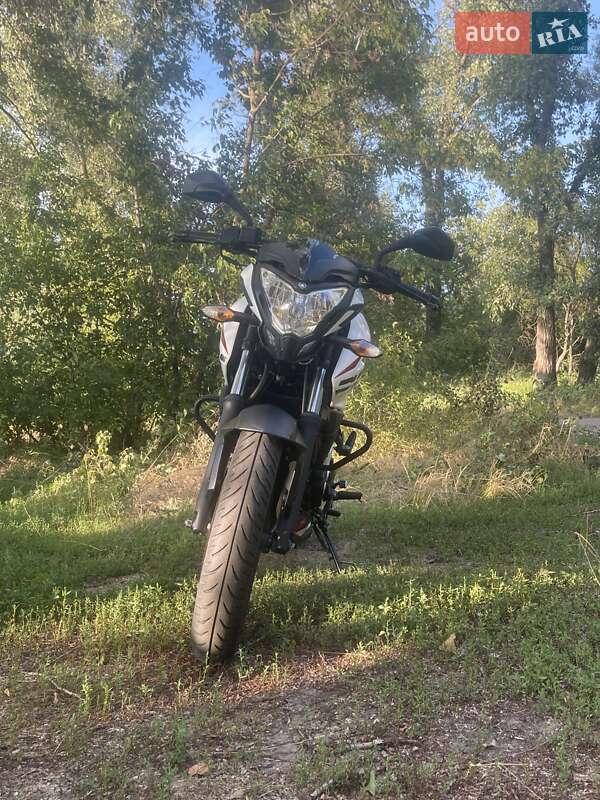 Мотоцикл Без обтекателей (Naked bike) Bajaj Pulsar NS200 2021 в Киеве