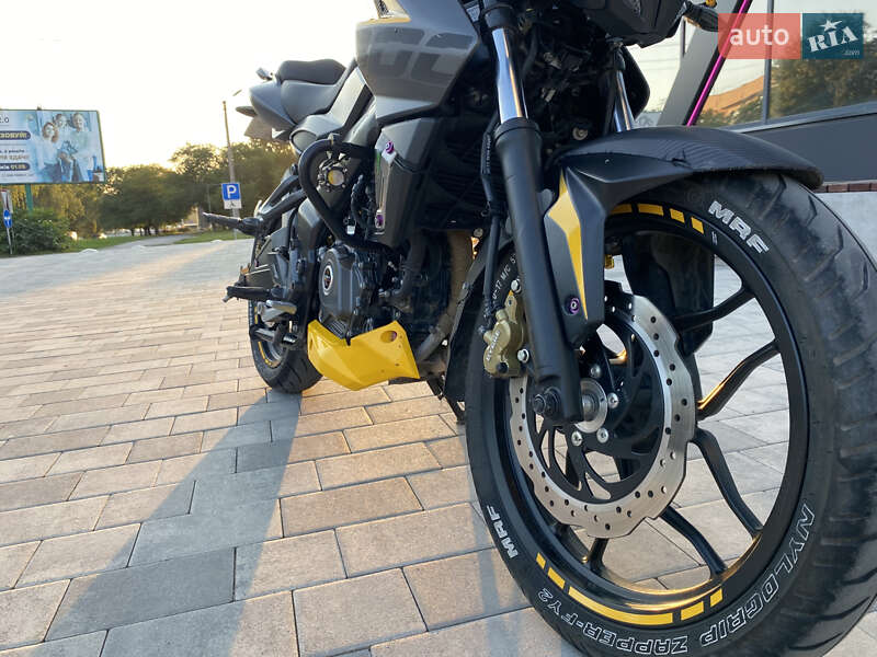 Мотоцикл Классик Bajaj Pulsar NS200 2021 в Каменец-Подольском