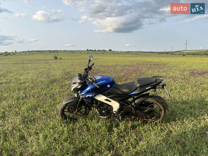Мотоцикл Без обтекателей (Naked bike) Bajaj Pulsar NS200 2022 в Николаеве