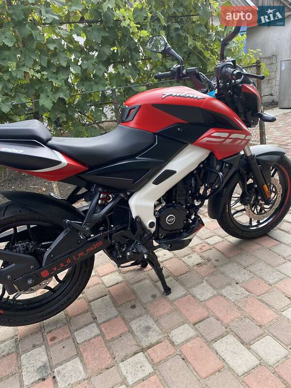 Мотоцикл Классік Bajaj Pulsar NS200 2023 в Запоріжжі